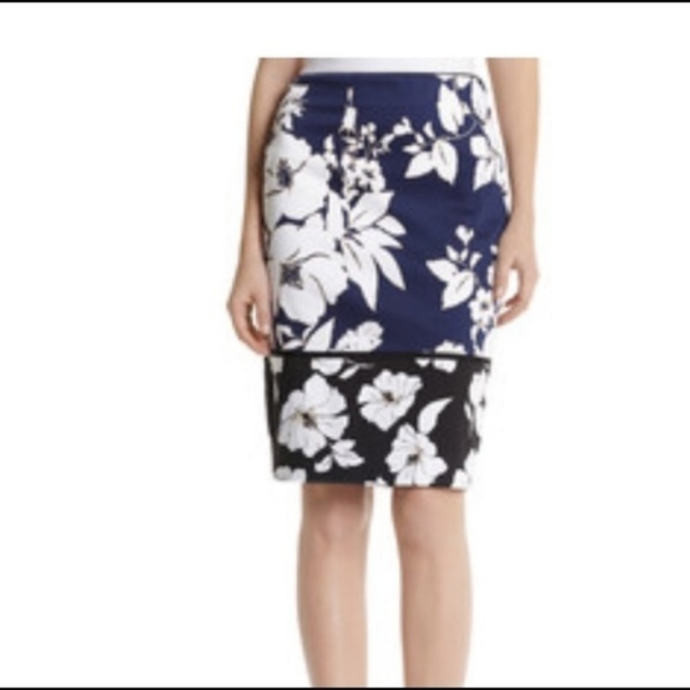 White House Black Market Size 6 Floral Pencil Skirt